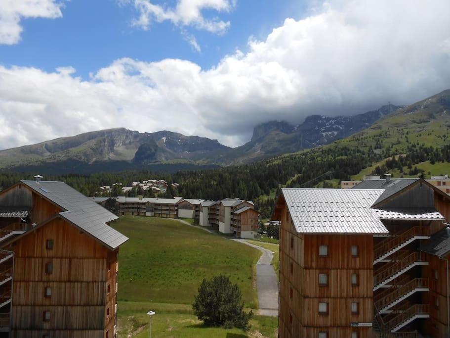 Jolie Vue De L'heliantheme Saint-Étienne-en-Dévoluy